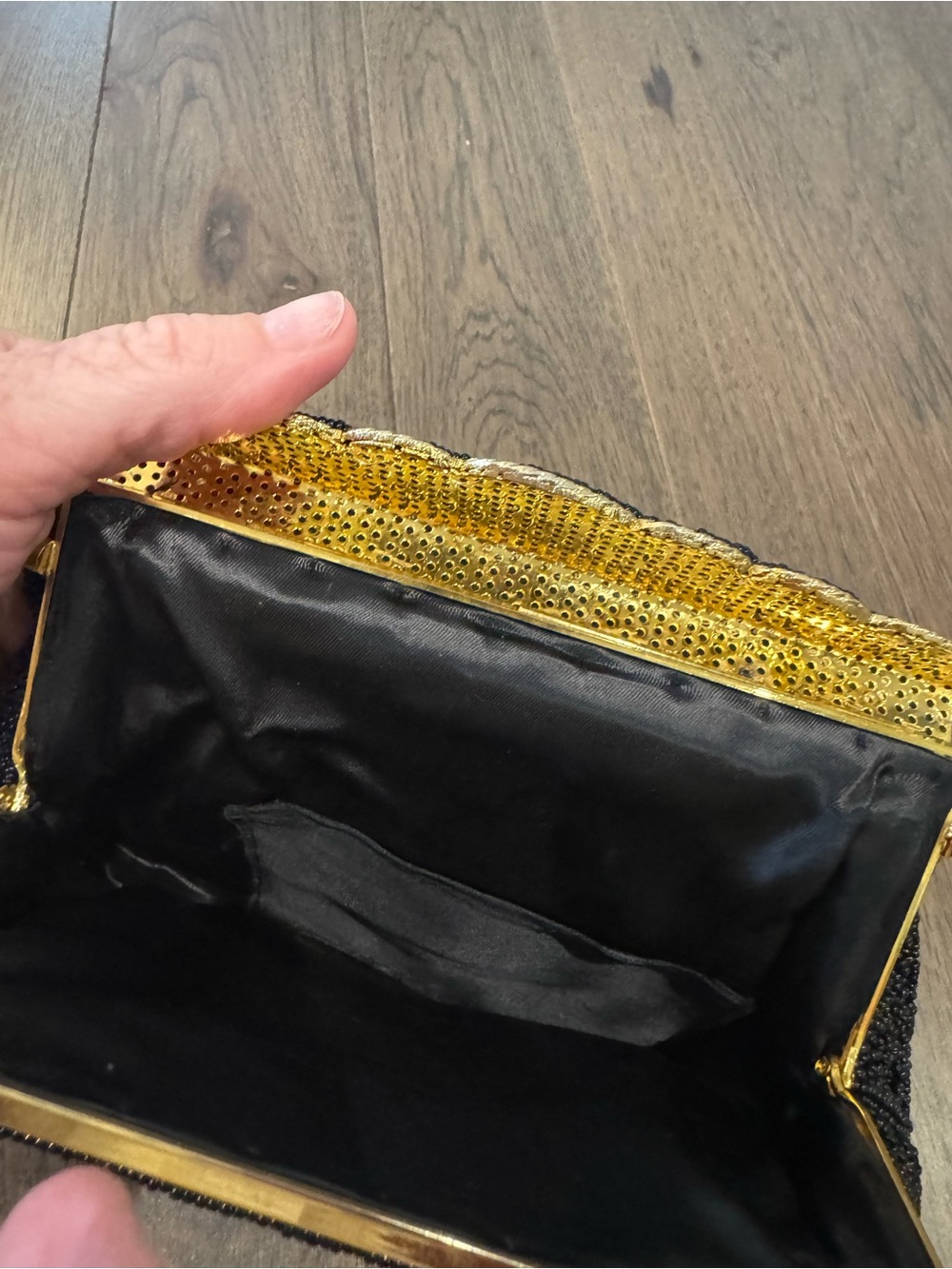 Vintage Black Beaded Floral Evening Handbag with Gold - Picture 7 of 8
